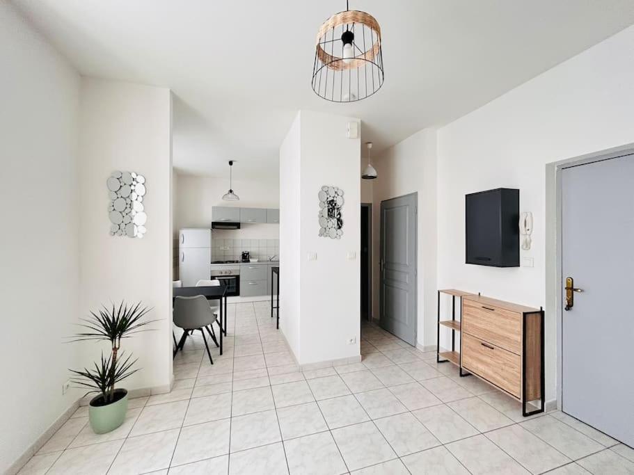 Appartement 1 Chambre Rue Faubourg De Besancon Montbeliard Exterior photo